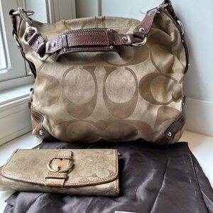 Coach shoulder purse tote and wallet